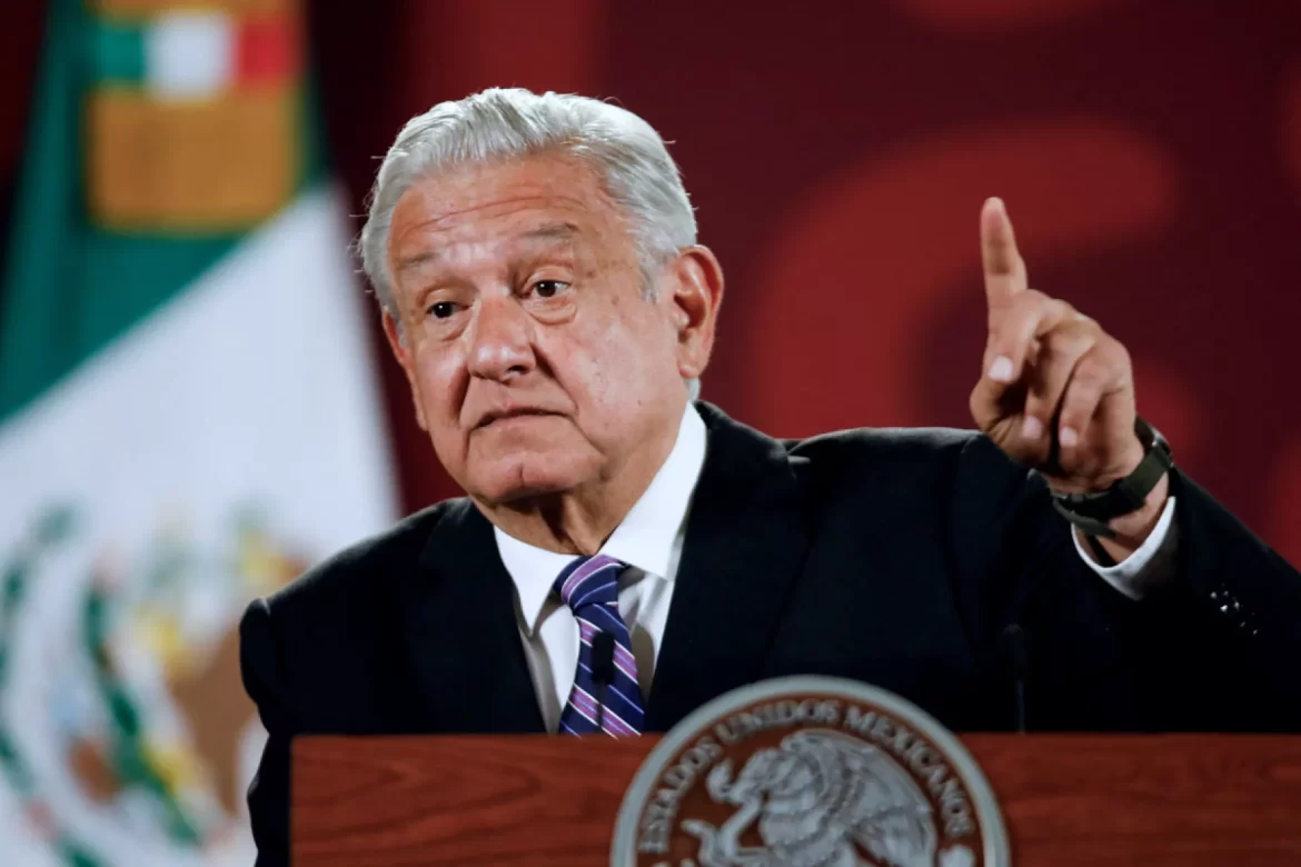 AMLO exige a ‘corcholatas’ no hacer campaña durante su evento del Zócalo el 1 de julio